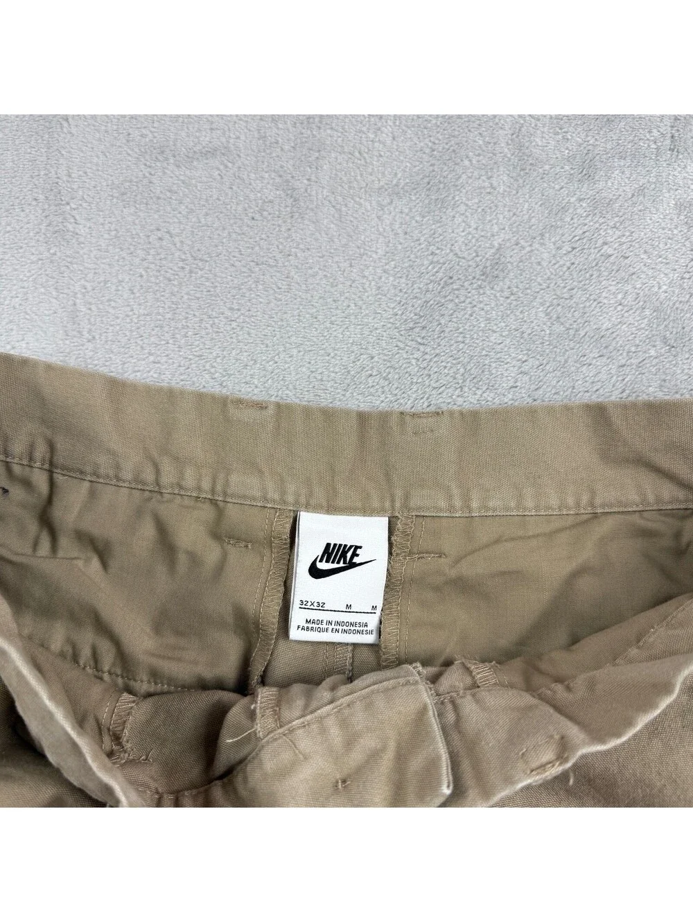 Nike Men's 32x32 Khaki Chino Pants Tan Embroidered Swoosh Casual Straight Leg